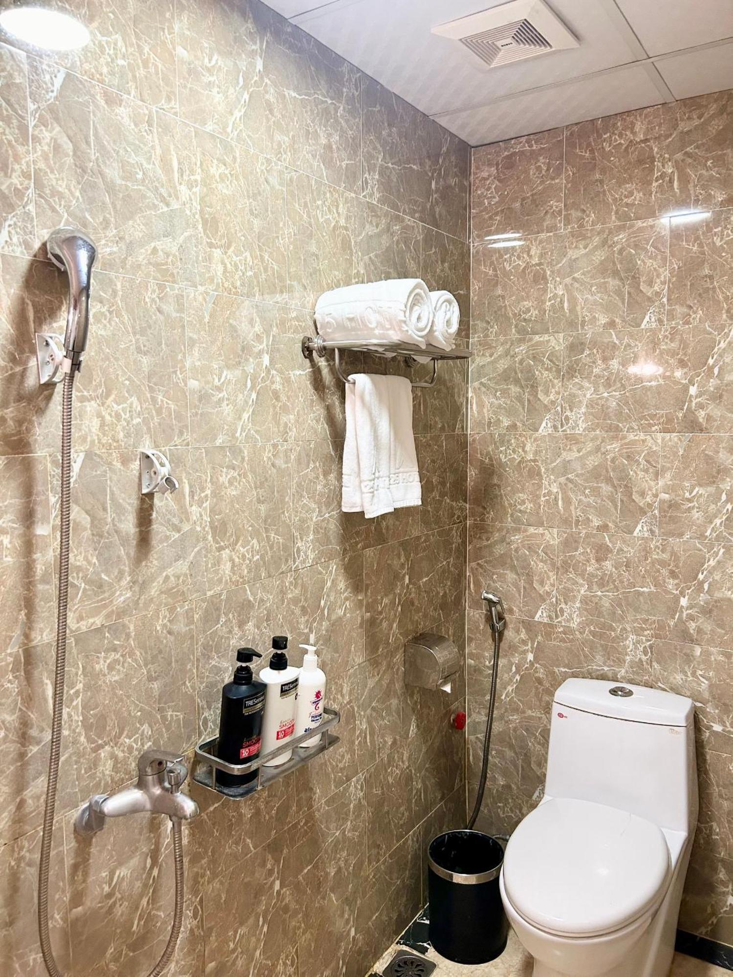 A25 Hotel - 185 Lo Duc Ханой Екстериор снимка